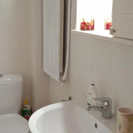 Steve's House & Eldi إذيسا