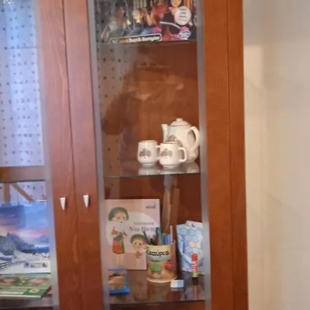 Steve's House & Eldi