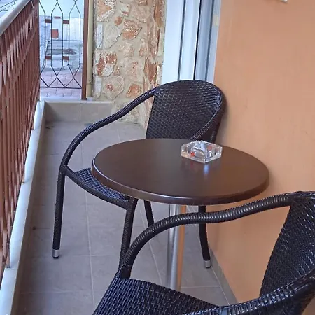 Steve's House & Eldi Apartment Edessa