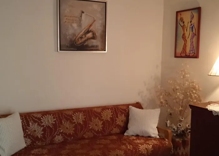 Steve's House & Eldi