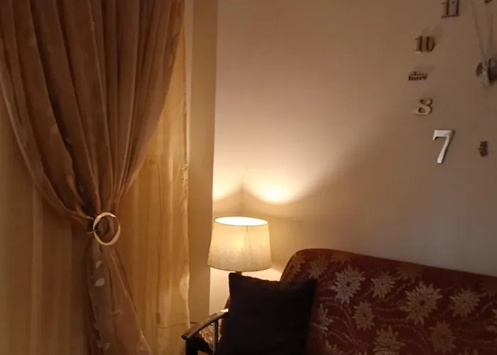 Steve's House & Eldi * Edessa