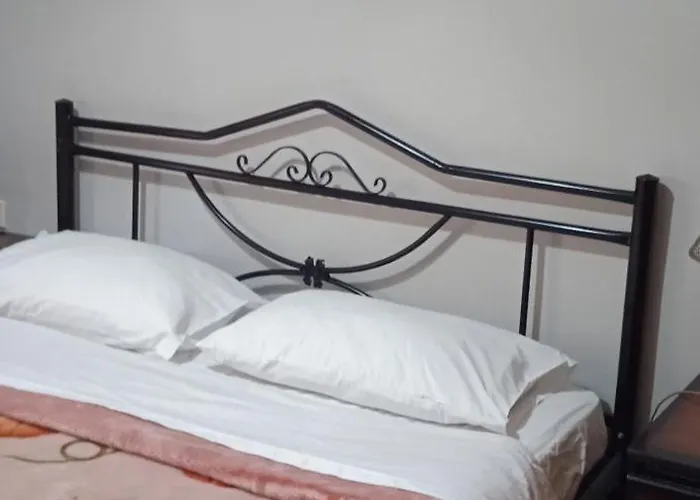 Steve's House & Eldi Apartamento *